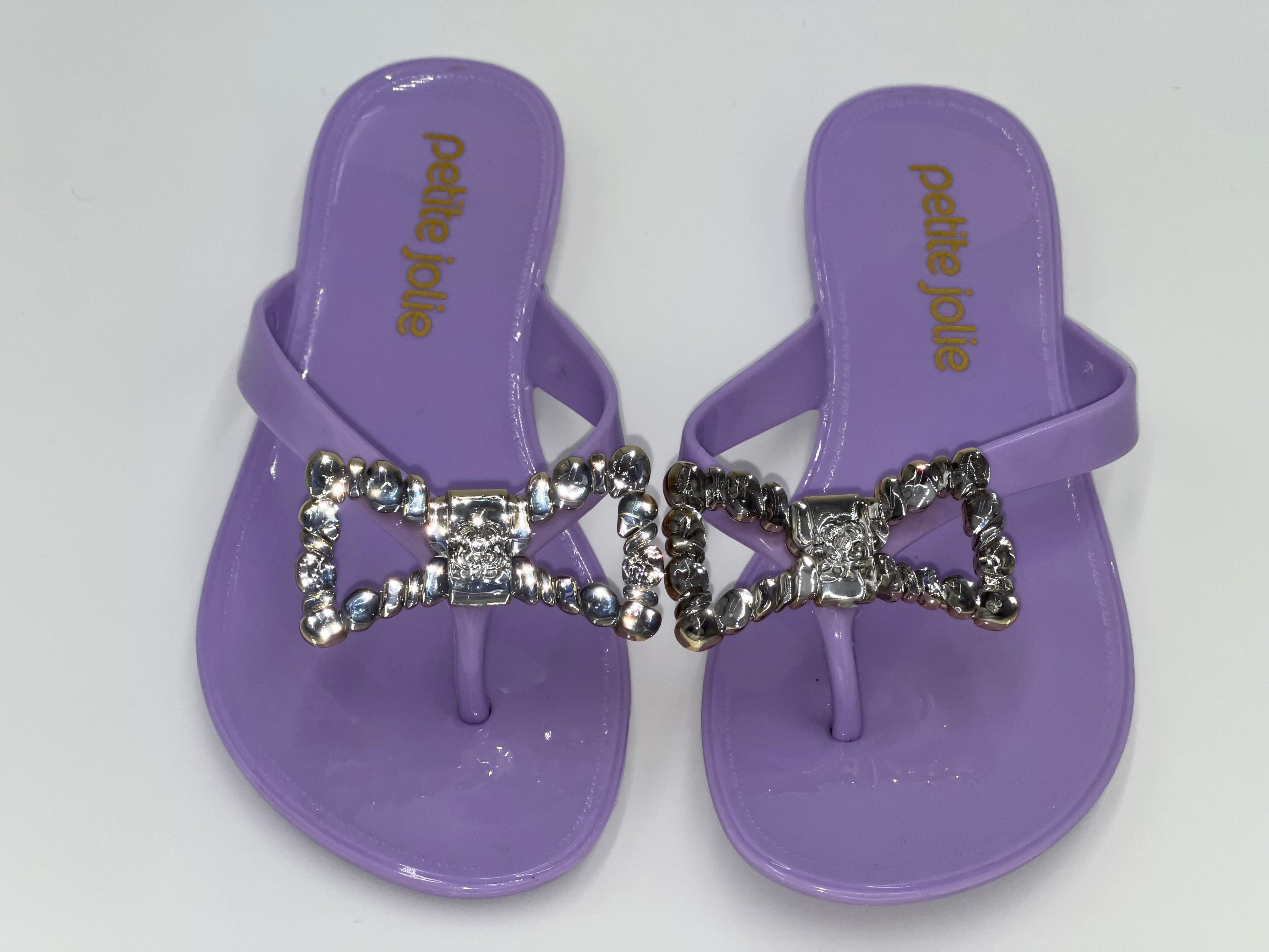 Petite jolie flip online flops